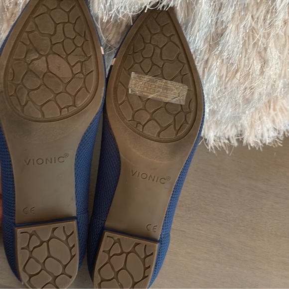 Women’s Dahlia Woven Knit Flat NWOT - Picture 3 of 10